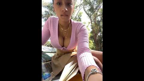 Media: naomi_berlin Stripchat 2023-10-07 10:01:00