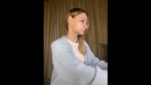 Media: radiants_two Stripchat 2023-10-07 05:04:00