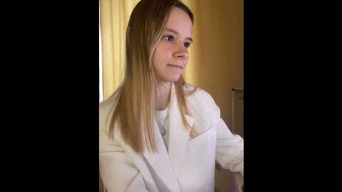 Media: radiants_two Stripchat 2023-10-07 10:12:00