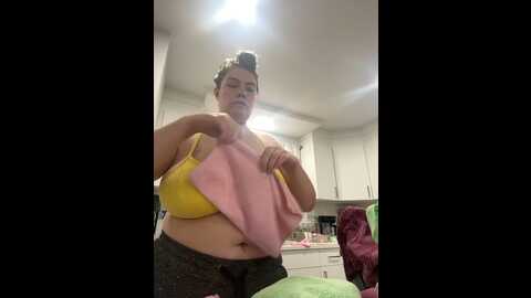 Media: violetaurora95 Stripchat 2023-10-06 23:14:00