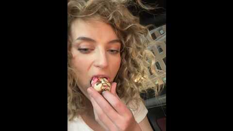 Media: _angelari_ Stripchat 2023-10-08 16:54:00