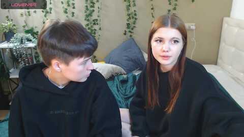 Media: kristina_and_felicia Stripchat 2023-10-08 16:17:00