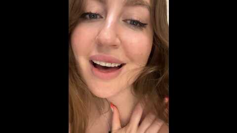 Media: lady_miaolson Stripchat 2023-10-08 07:52:00