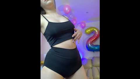 Media: radiants_two Stripchat 2023-10-08 15:44:00