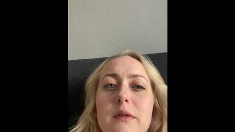 tinysaraswede @ stripchat on 20231008