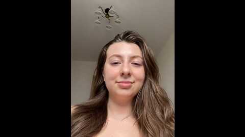 Media: curvyflawless Stripchat 2023-10-09 12:04:00