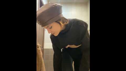 eva_corn @ stripchat on 20231009