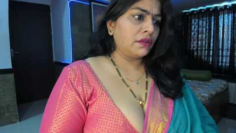 tarivishu23 @ stripchat on 20231009