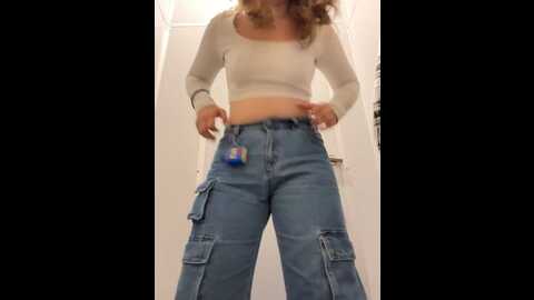 Media: holy_tereza Stripchat 2023-10-10 14:24:00