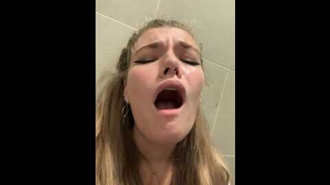 Media: holy_tereza Stripchat 2023-10-10 16:12:00