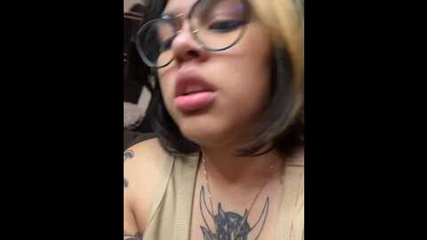 miacanela_xo @ stripchat on 20231010