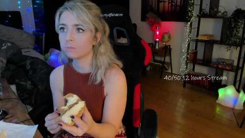 Media: lisaonthemoon Stripchat 2023-10-11 19:03:00