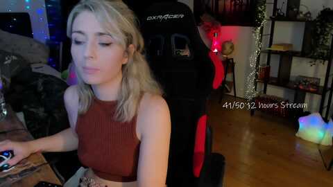 Media: lisaonthemoon Stripchat 2023-10-11 20:04:00