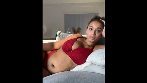 Media: naomi_berlin Stripchat 2023-10-11 14:25:00