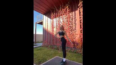 Media: pinkstar_ Stripchat 2023-10-11 07:36:00