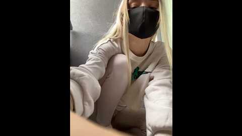 sensitiveee @ stripchat on 20231011