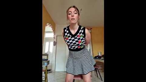 Media: daisy_michto_officiel Stripchat 2023-10-12 08:01:00