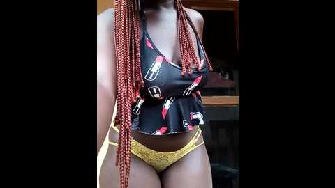 Media: holygrail001 Stripchat 2023-10-12 10:57:00