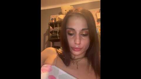 Media: sarahqueen001 Stripchat 2023-10-12 22:46:00