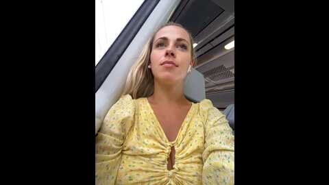 Media: streetdoll Stripchat 2023-10-12 14:44:00