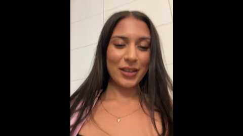 Media: yasmine_khalifa Stripchat 2023-10-12 08:24:00