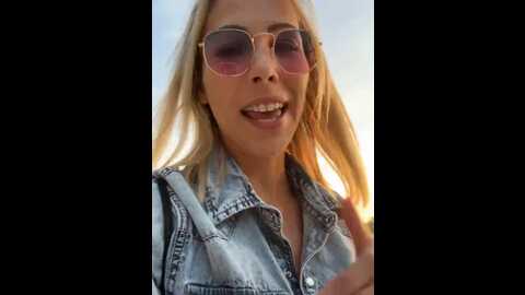 Media: 21sweetsunny Stripchat 2023-10-13 15:42:00