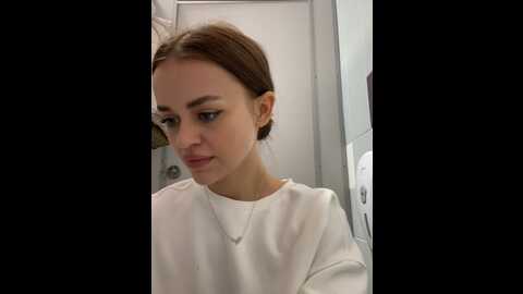 Media: angelinateller Stripchat 2023-10-13 04:25:00