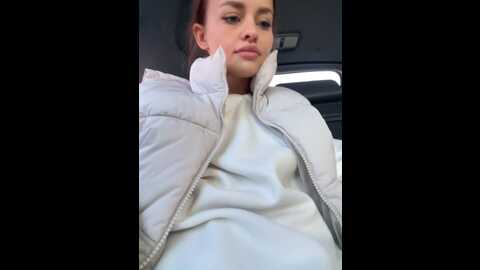 Media: angelinateller Stripchat 2023-10-13 05:16:00