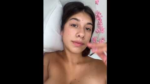 Media: enyeld_ruru Stripchat 2023-10-13 14:00:00