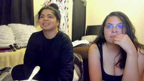 Media: kimmiakiss22 Stripchat 2023-10-13 02:05:00