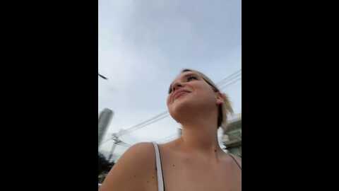 Media: legally_blonde Stripchat 2023-10-13 10:42:00