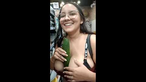 Media: sweetsin2 Stripchat 2023-10-12 23:34:00