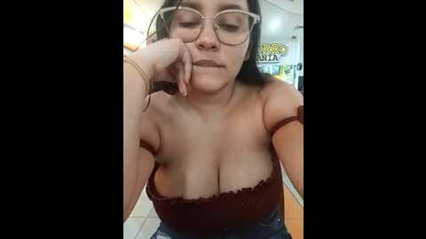 Media: sweetsin2 Stripchat 2023-10-13 00:29:00