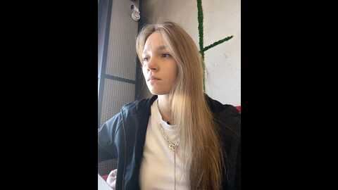 Media: wow_dream Stripchat 2023-10-13 10:55:00