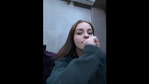 Media: angelinateller Stripchat 2023-10-14 07:24:00