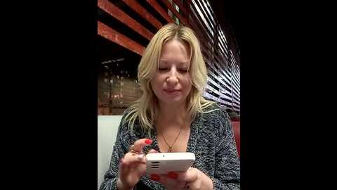 arina_smiles @ stripchat on 20231014