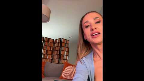 Media: fiona_kent_ Stripchat 2023-10-14 02:42:00