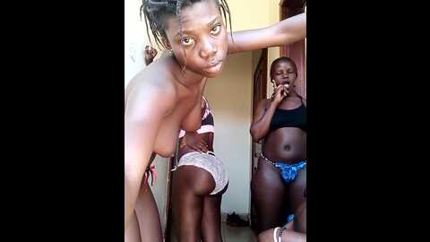 Media: holygrail001 Stripchat 2023-10-14 07:40:00