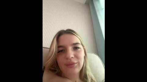 Media: legally_blonde Stripchat 2023-10-14 08:34:00