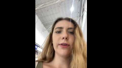 Media: mariid Stripchat 2023-10-14 09:16:00