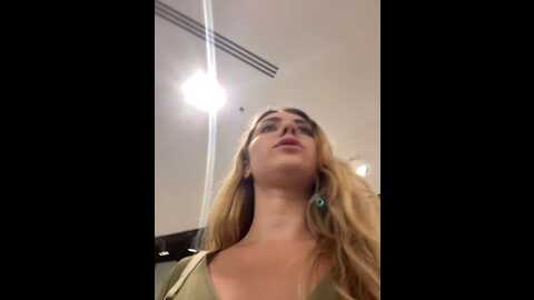 Media: mariid Stripchat 2023-10-14 10:44:00