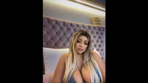 metishavoss @ stripchat on 20231014