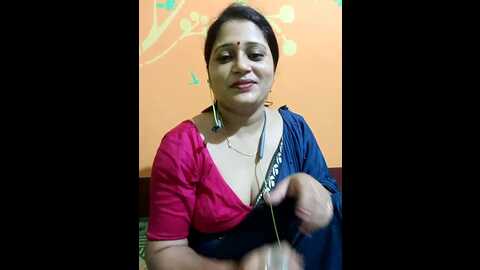 Media: sexy_mona56 Stripchat 2023-10-14 19:19:00