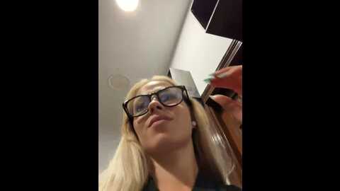 Media: streetdoll Stripchat 2023-10-14 15:44:00