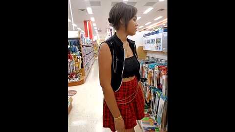 Media: sweetsin2 Stripchat 2023-10-14 17:23:00
