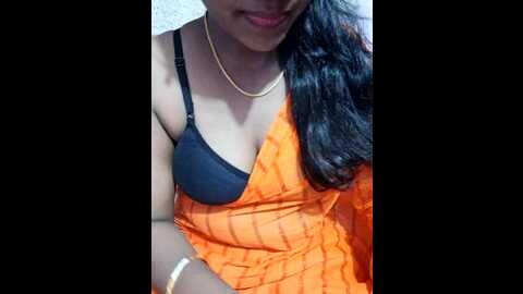 Media: tamil_moni43 Stripchat 2023-10-14 11:06:00