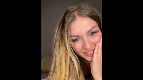Media: alessia_moor Stripchat 2023-10-15 01:20:00