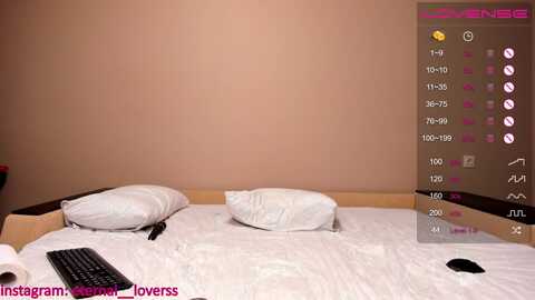 Media: eternal__lovers Stripchat 2023-10-15 17:57:00