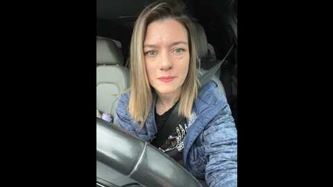 Media: ladylena1 Stripchat 2023-10-15 16:49:00