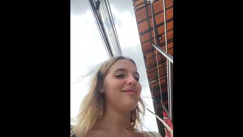 Media: legally_blonde Stripchat 2023-10-15 09:21:00